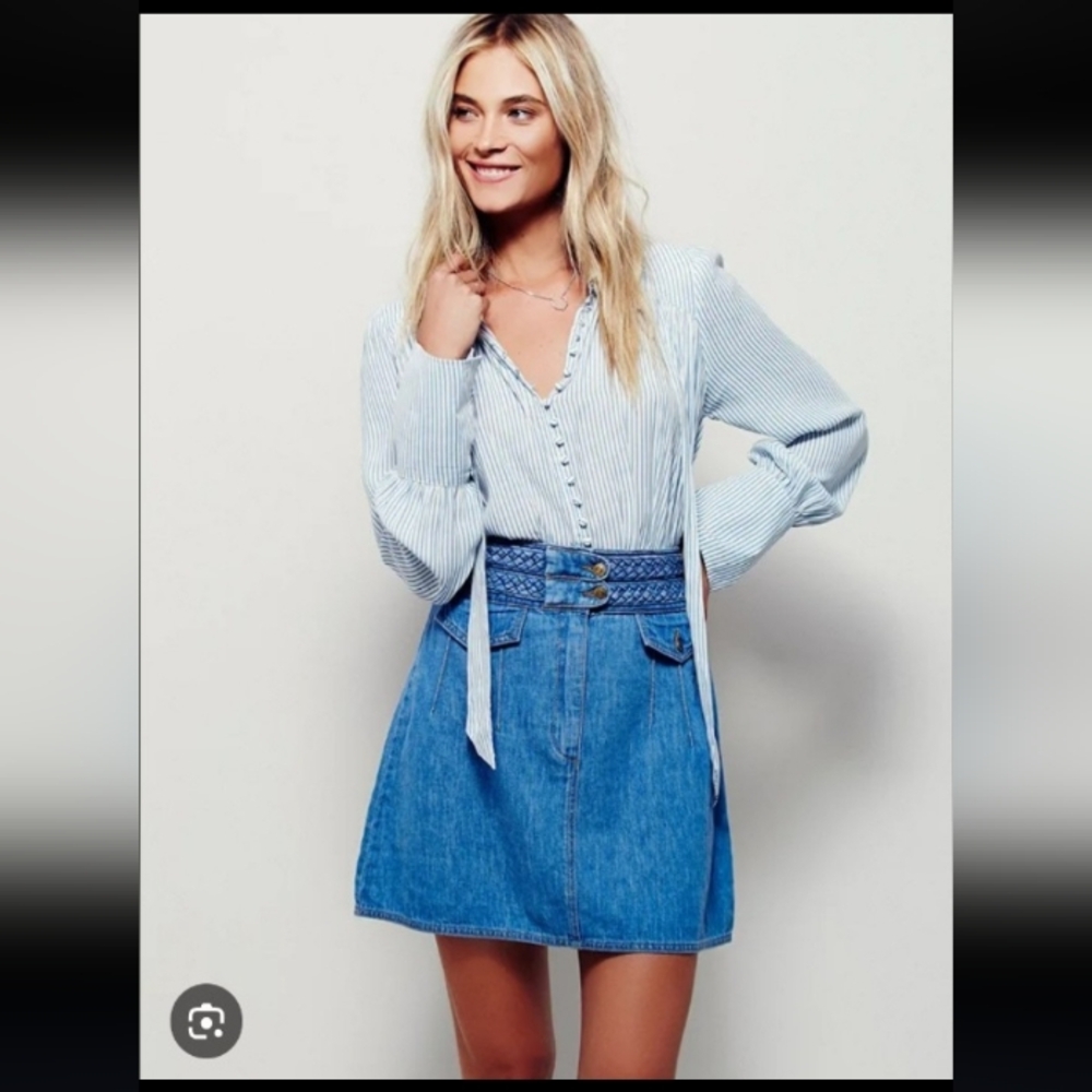 Free People Size 6 Blue Denim Skirt